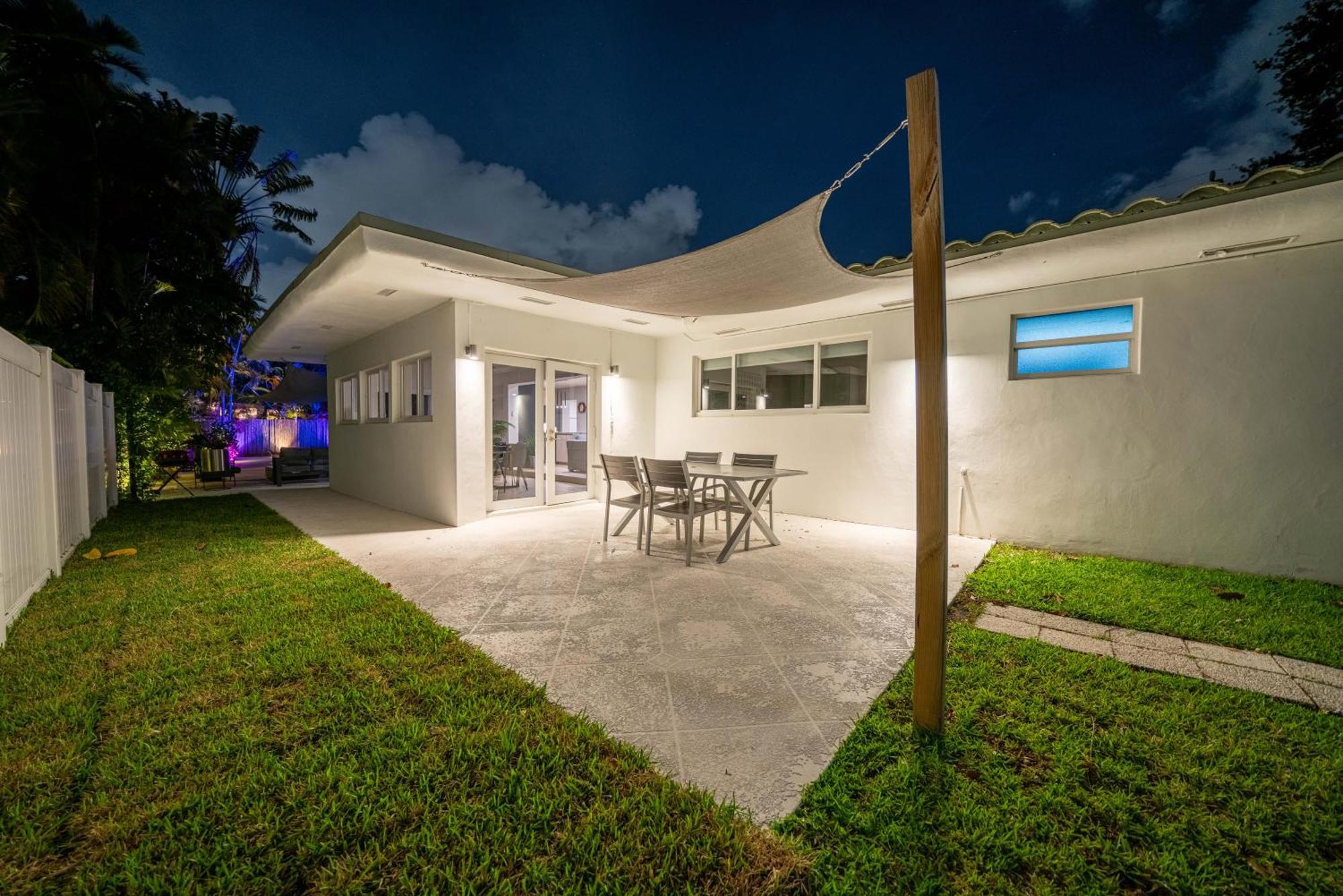 New Luxury Villa Delilah Biscayne Park Exterior photo